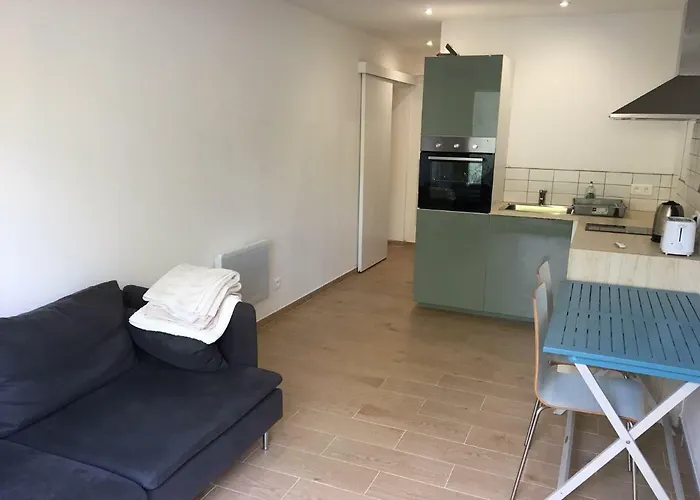 Les Mimosas Apartments